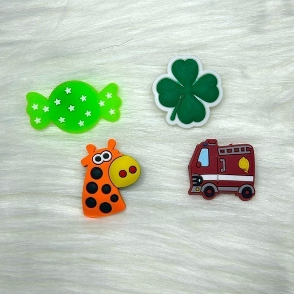 🍀 4 Croc Shoe Charms - Picture 1 of 2